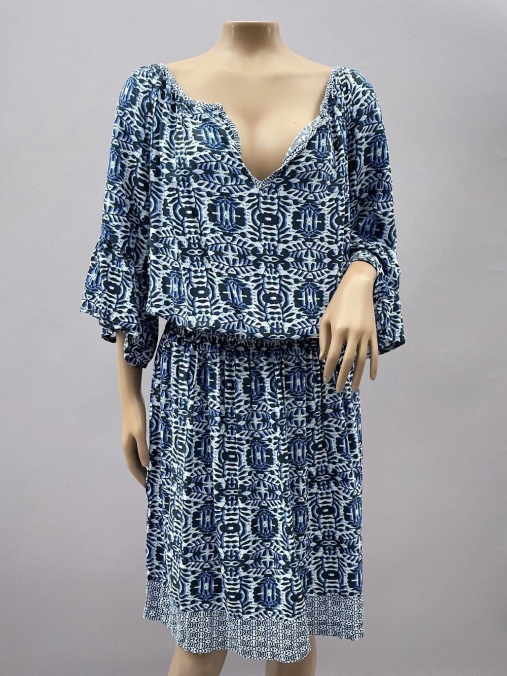 Michael Stars ‘Avery’ peasant dress in a Moroccan blue /white print. Large, New